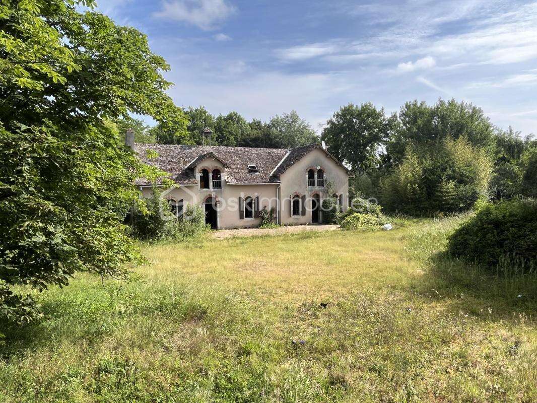 Maison 170m2 avec bâtiment annexe et dépendances sur 1,6 Ha - photo 2