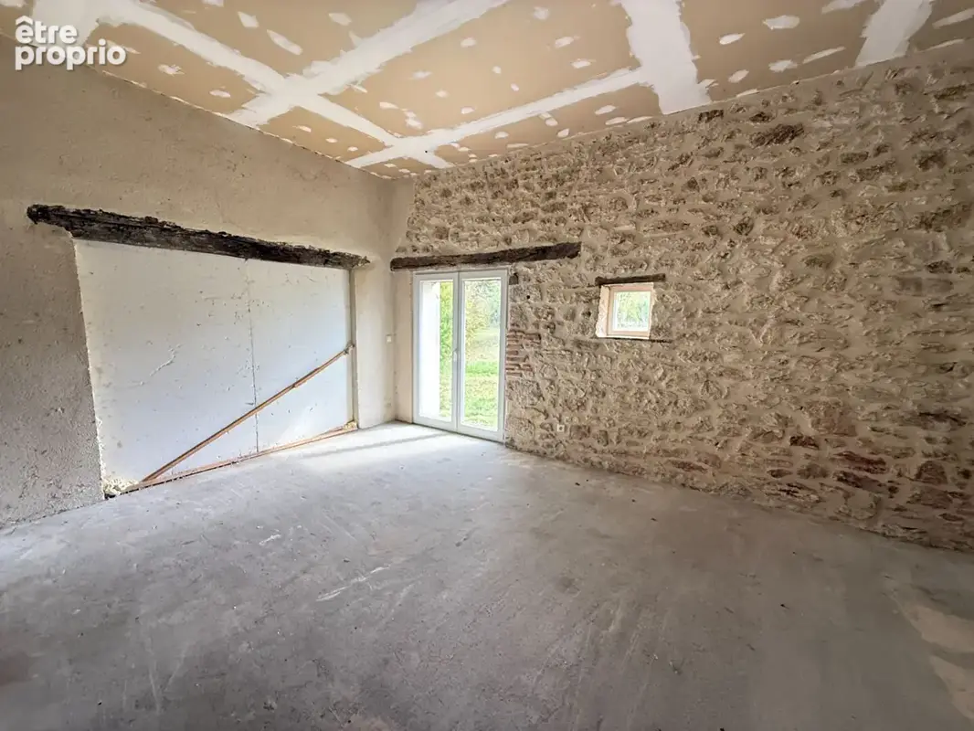 Maison en pierres avec piscine au calme - photo 23