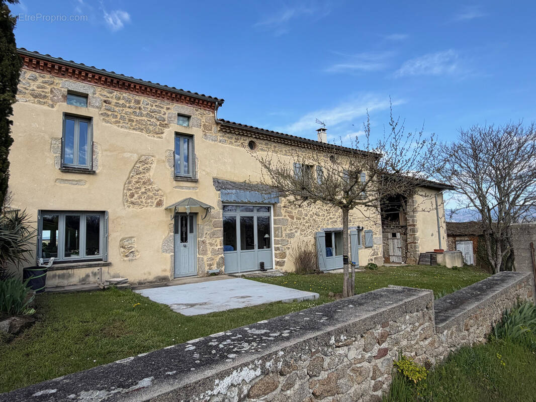 Maison à SAINT-FLOUR