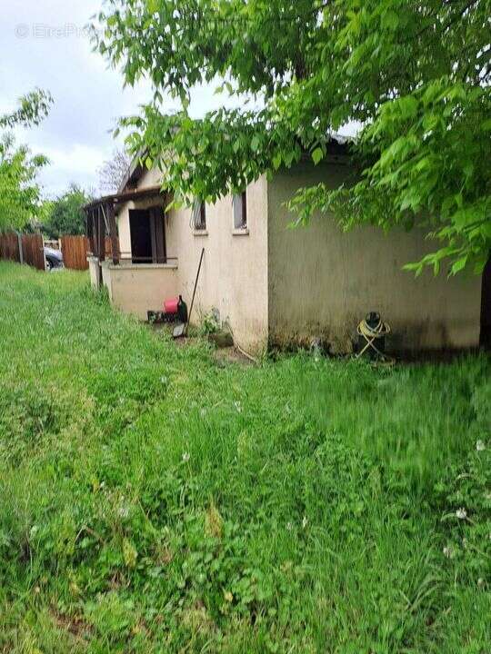 EYSINES MAISON T3  A VENDRE  DEUX CHAMBRES TERRAIN 895 m2 - Maison à EYSINES