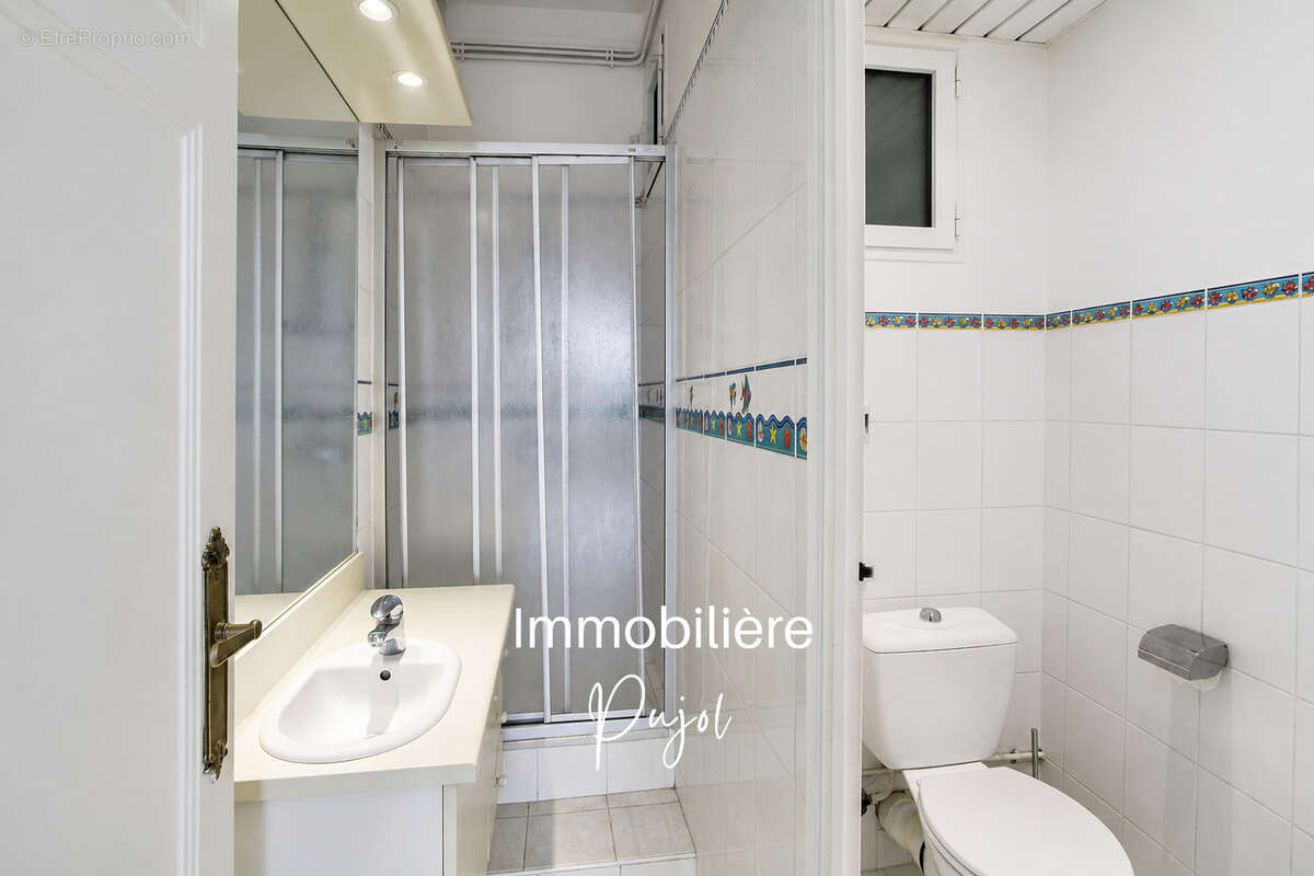 Appartement à MARSEILLE-4E