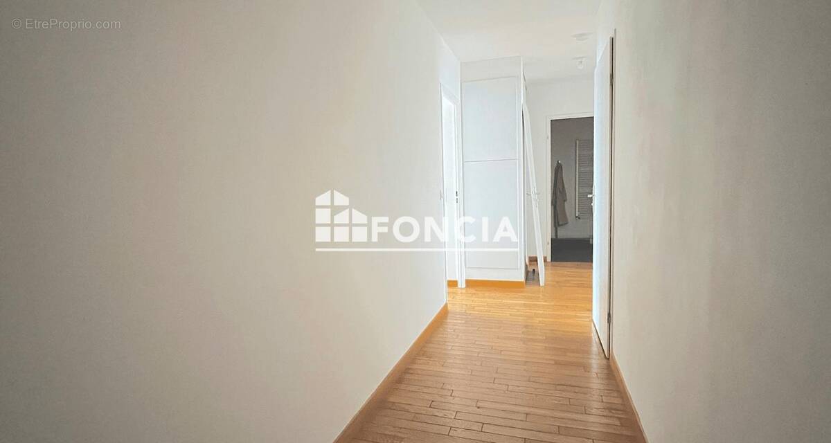 Appartement à THIAIS