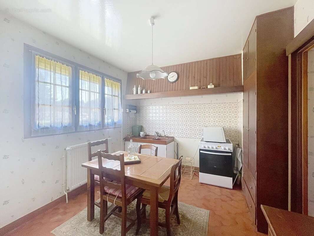 Maison à TRACY-LE-VAL