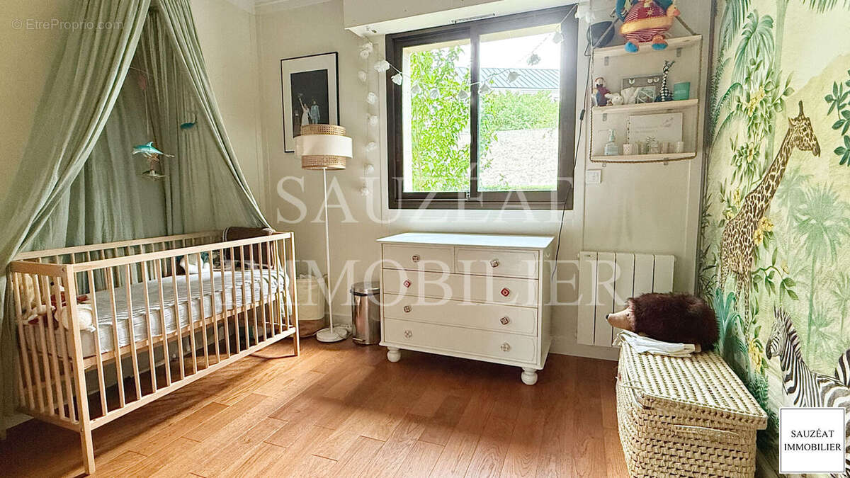 Appartement à BOURG-LA-REINE