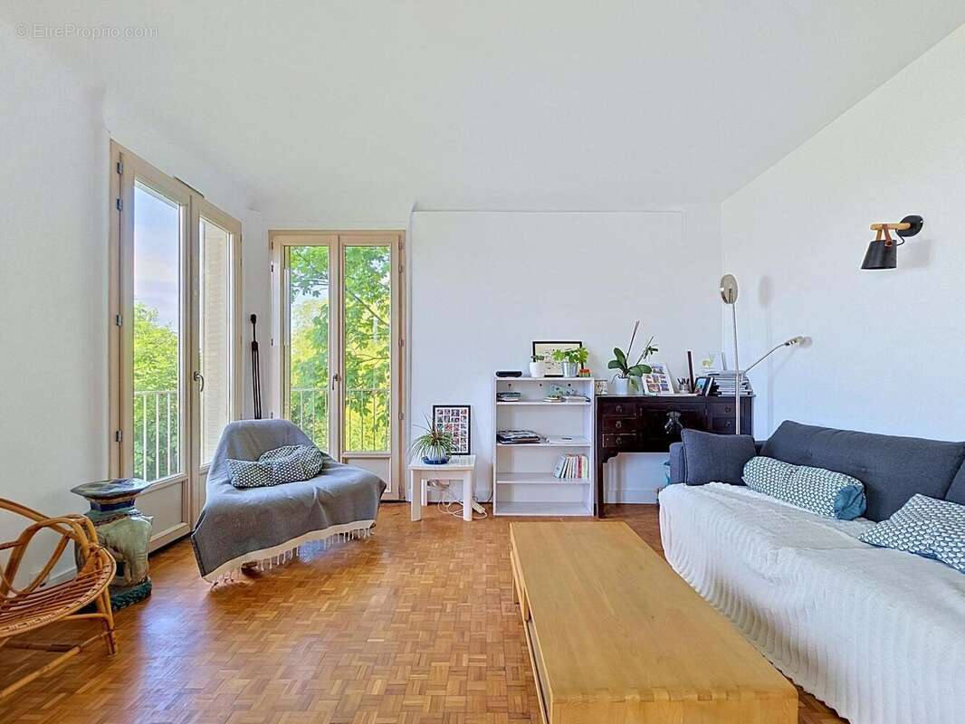 Photo 4