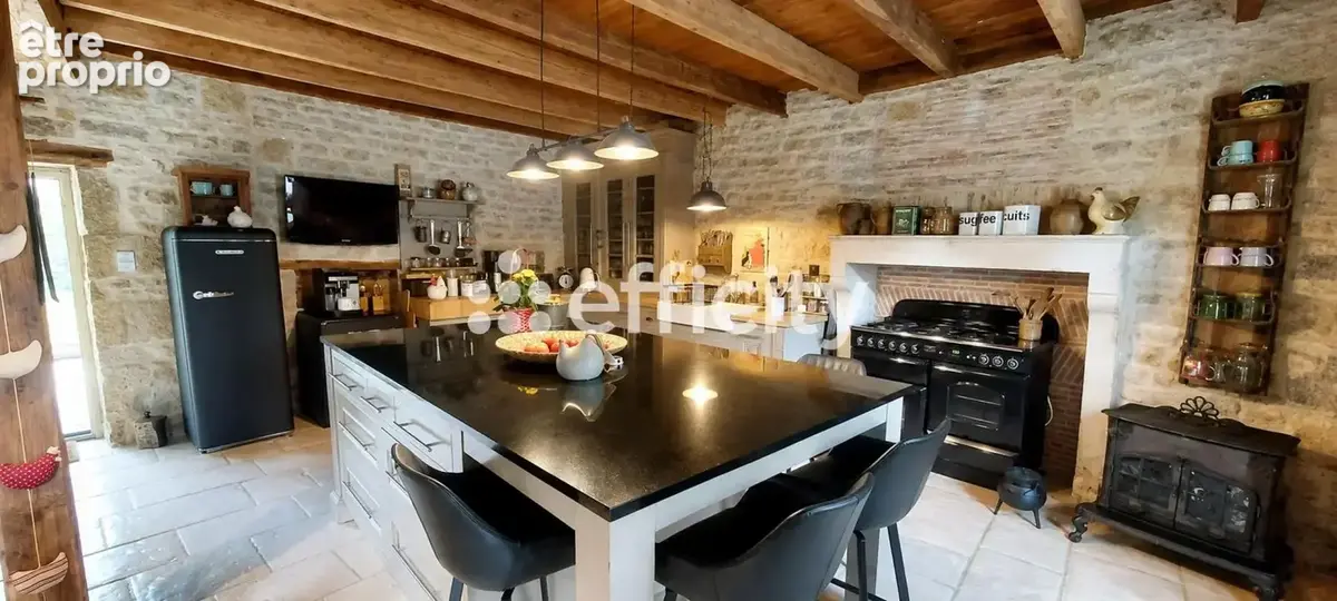 Maison 7 pièces 165 m² à vendre à Nanteuil-En-Vallee (16700) - photo 6