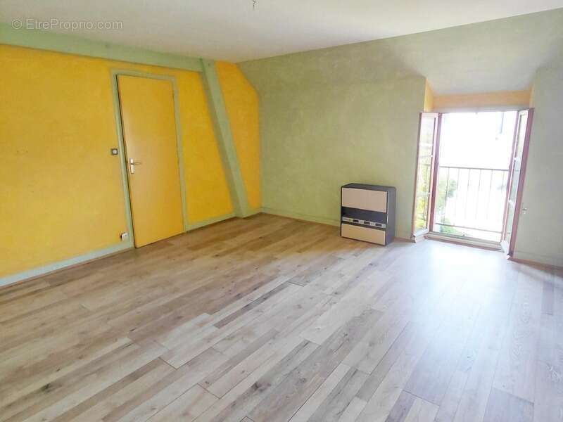 Maison à VILLENEUVE-SAINT-SALVES