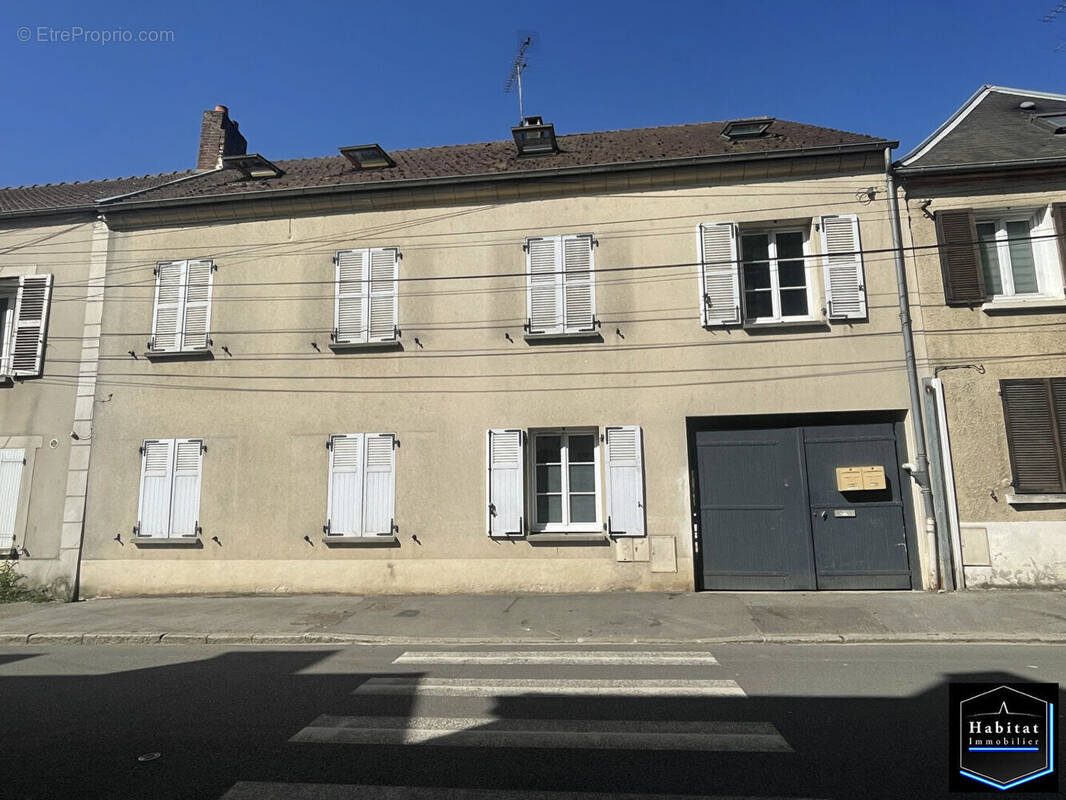 Appartement à LE PLESSIS-BELLEVILLE