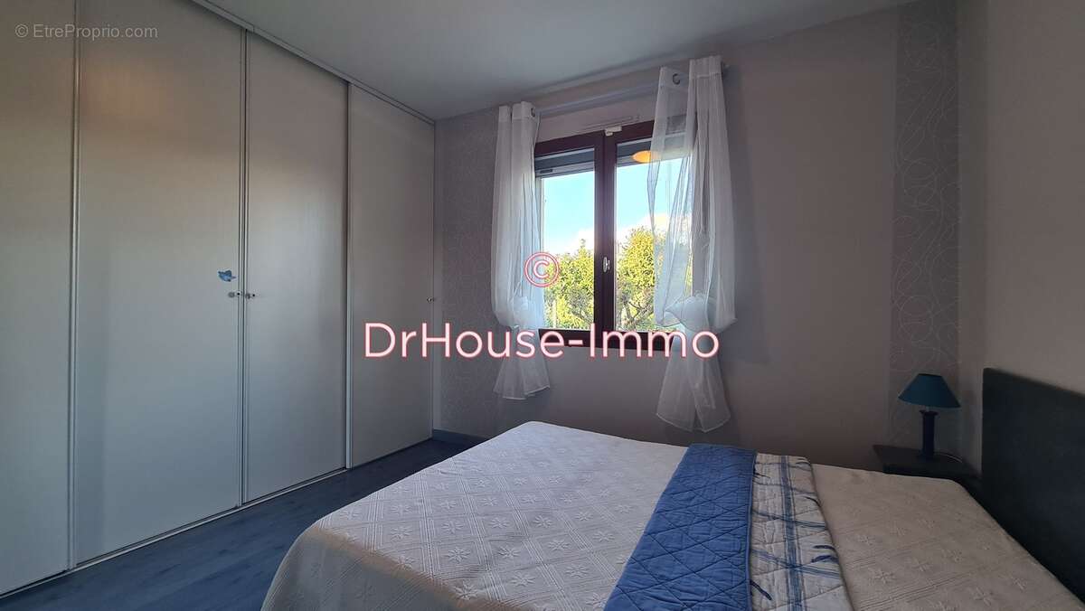 Maison à AMBARES-ET-LAGRAVE