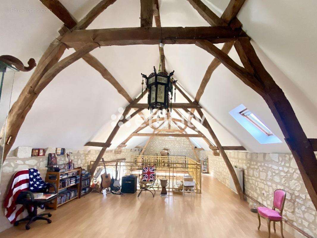 Maison à LA CHAPELLE-SUR-LOIRE