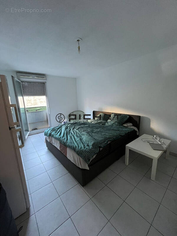 Appartement à MARSEILLE-3E