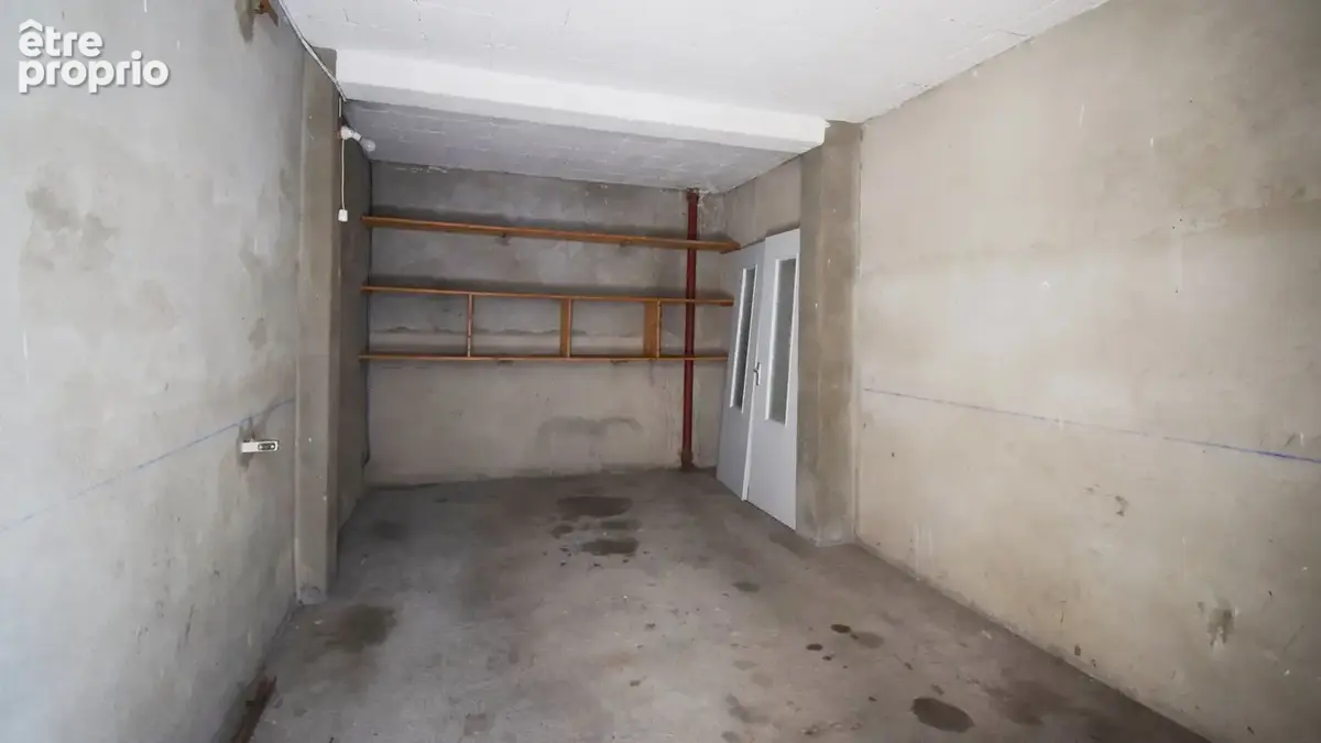 A VENDRE - Plan d'eau - Appartement 4 pièces avec garage et cave. - photo 11