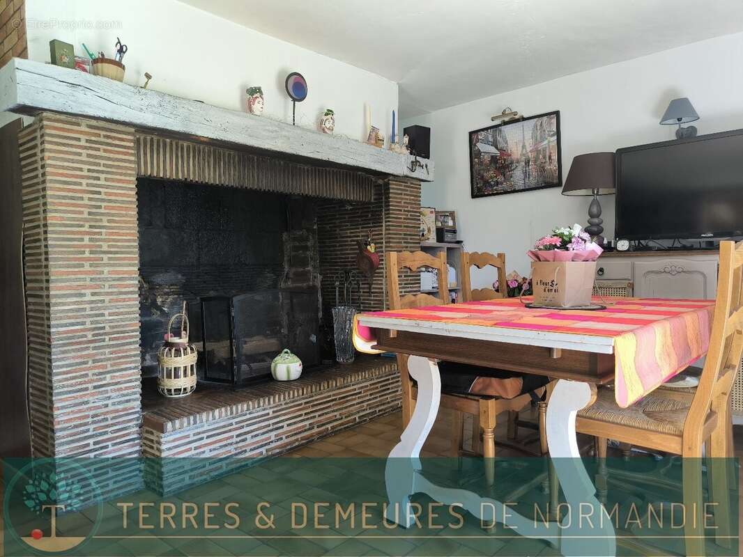 Maison à CORMEILLES