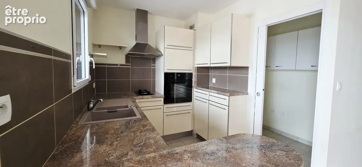 Appartement 3 pièces 71 m² à vendre à Lannion (22300) - photo 7