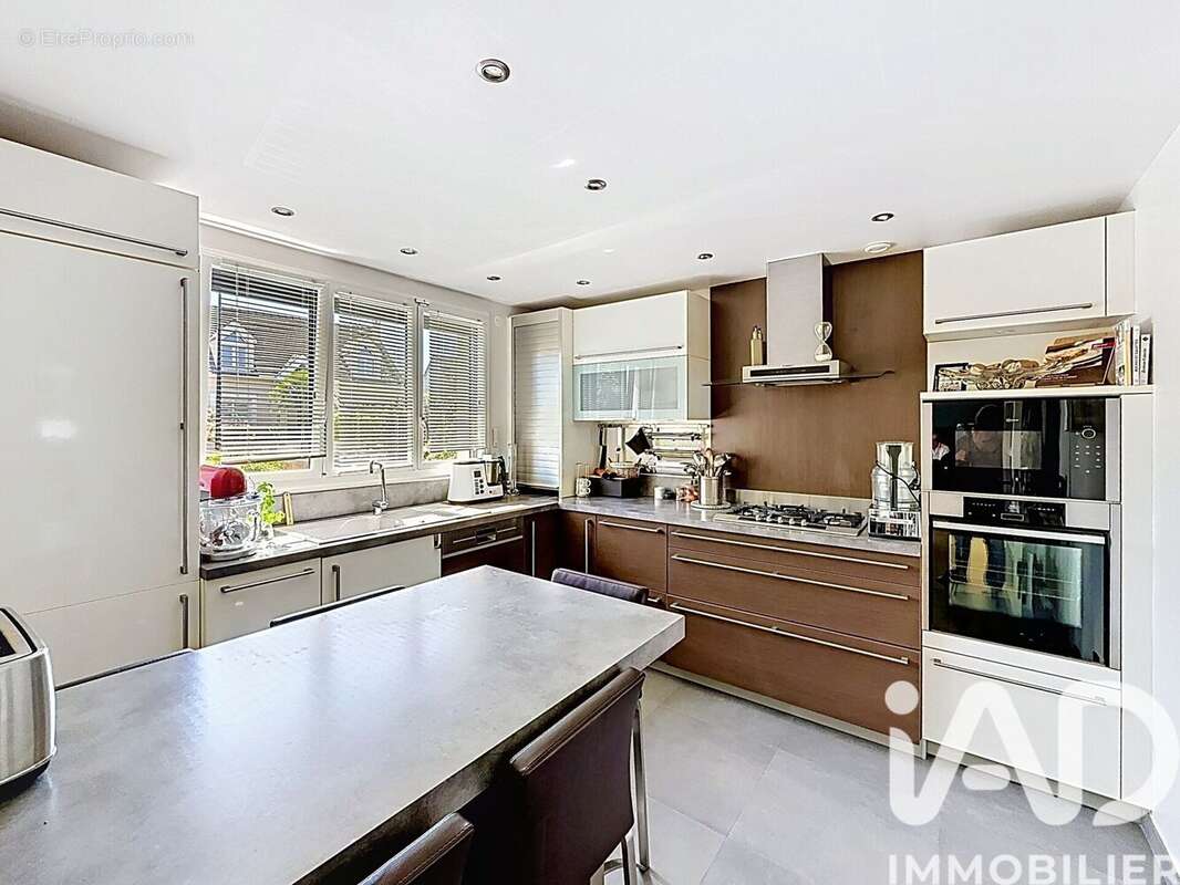 Maison 174 m² à Ballainvilliers  - photo 3
