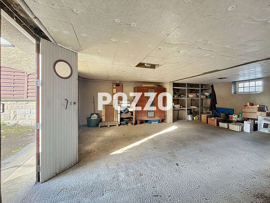 Maison à SAINT-HILAIRE-DU-HARCOUET