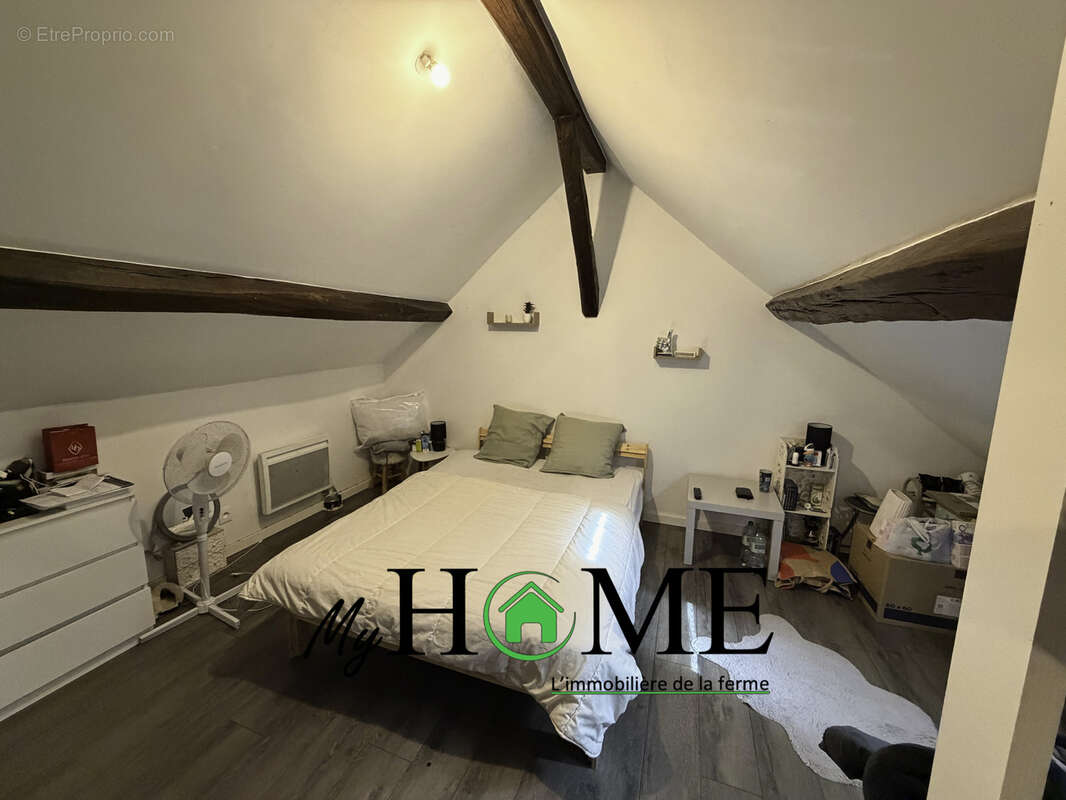 Appartement à SAVIGNY-LE-TEMPLE