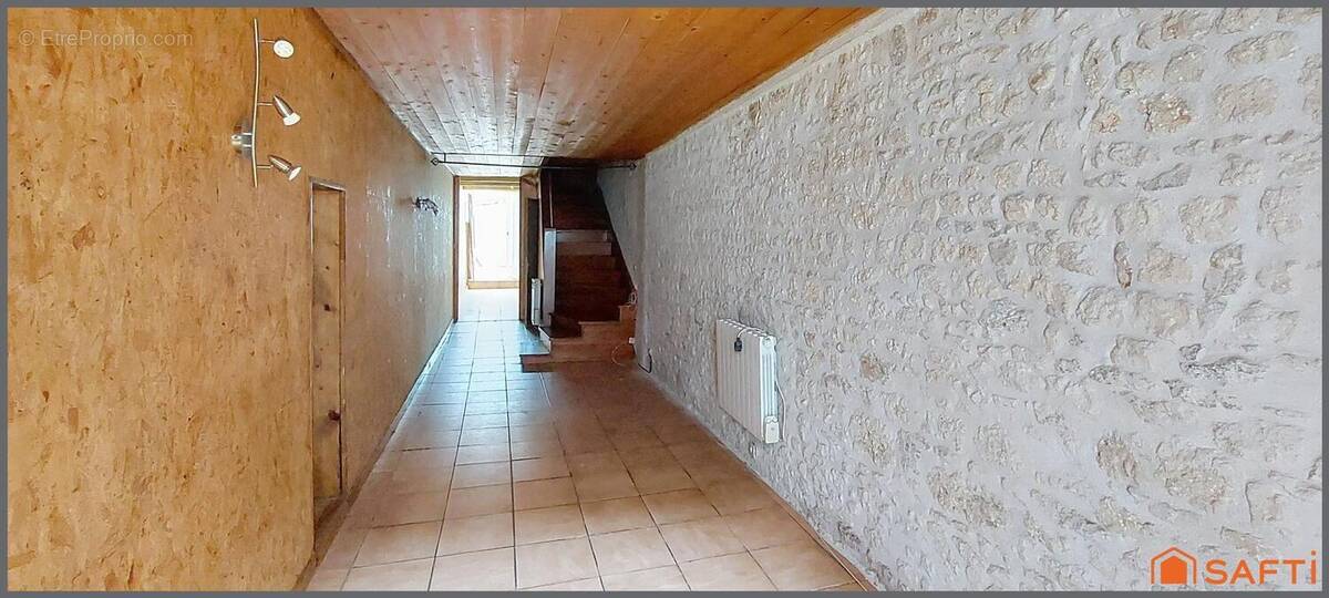 Photo 1 - Maison à MARENNES