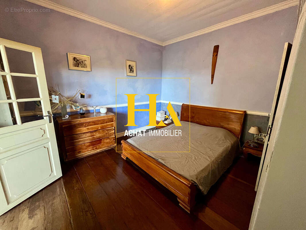 Maison 7 pièces 235m² Le Tampon - Centre ville - photo 9