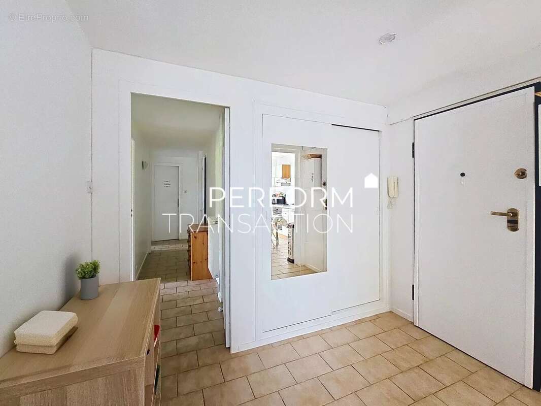 Appartement à FONTAINE