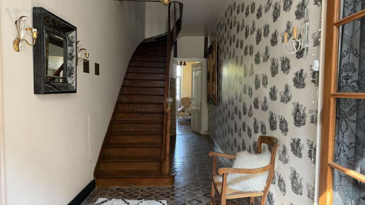 Magnifique propriété de caractère au coeur du village histori - photo 6