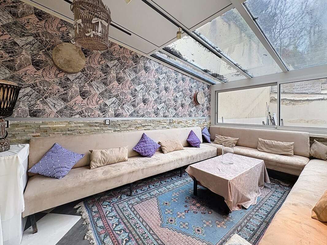 Commerce à L&#039;HAY-LES-ROSES