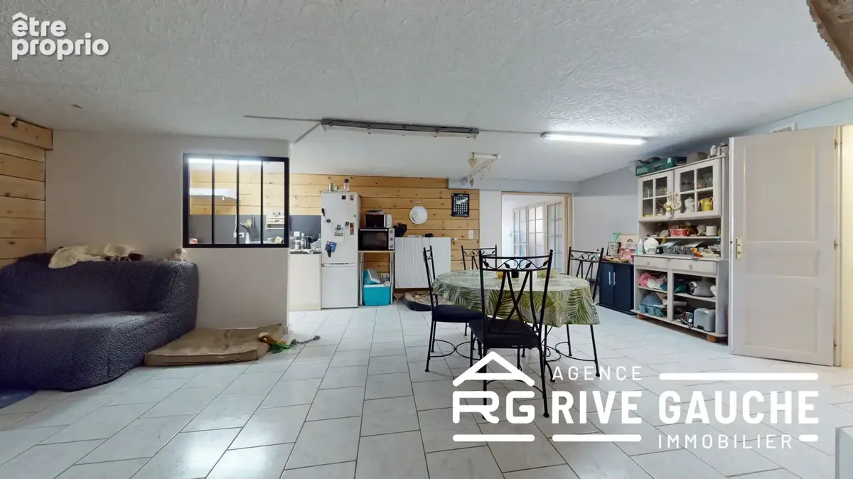 CHAVANAY   Maison 233 m2   5 chambres   Piscine + appartement indépendant - photo 18