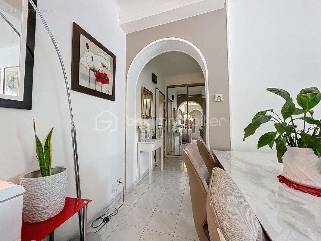 Appartement à LE CANNET