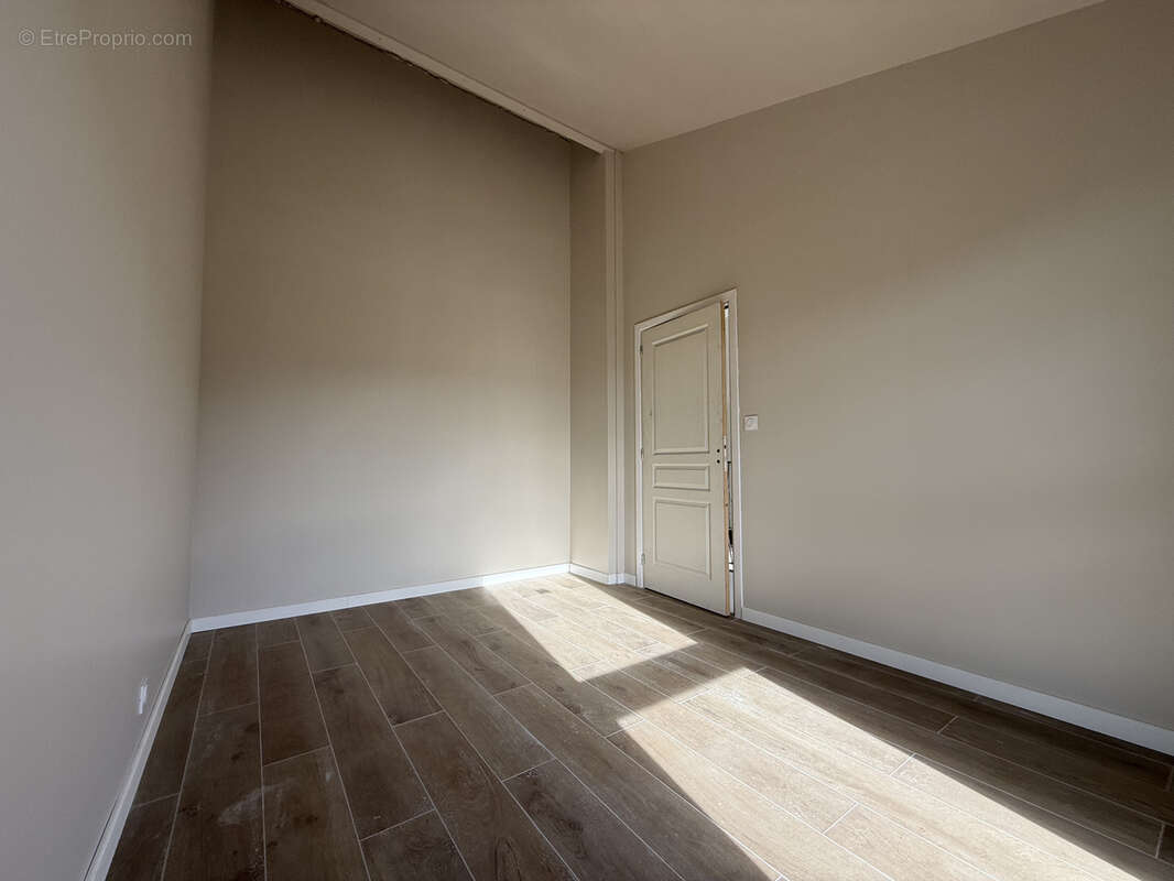 Maison à SAINT-LAURENT-D'OLT