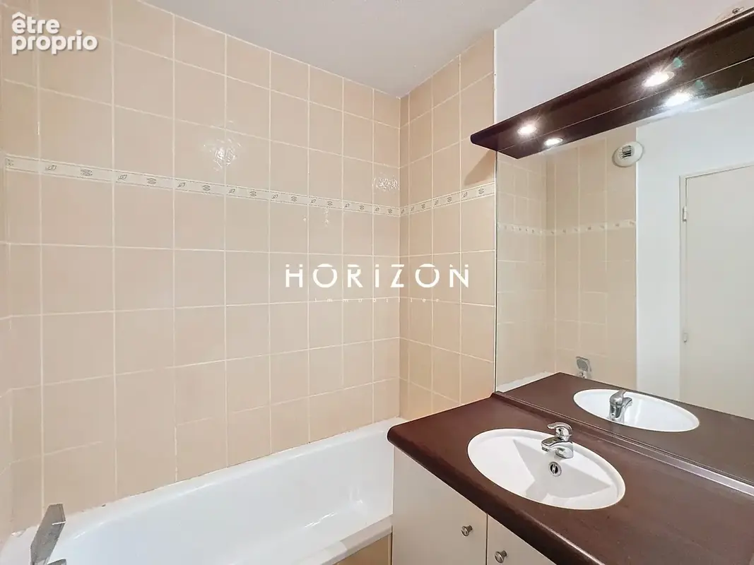 Appartement 59 m² à Venissieux  - photo 7