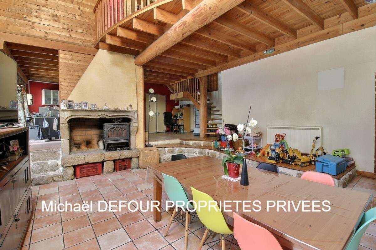 Maison à BAS-EN-BASSET