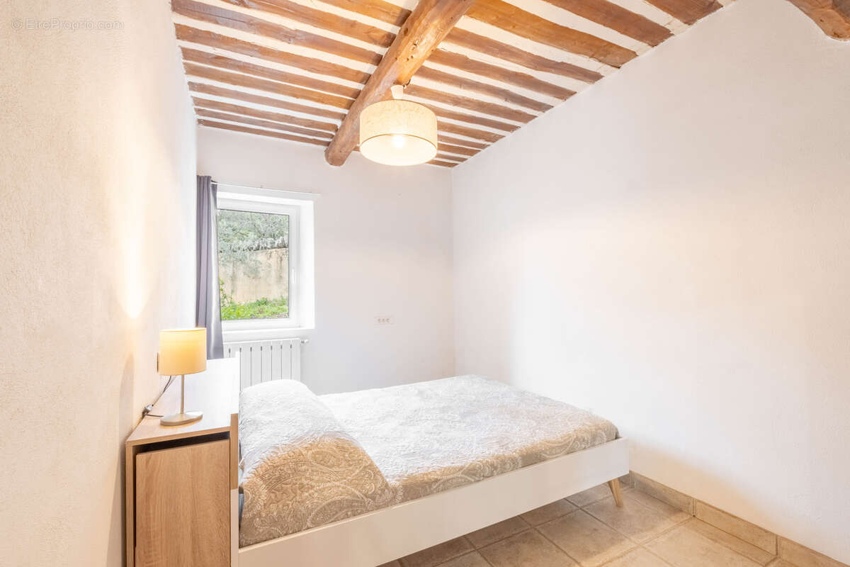 Maison à CABRIERES-D'AVIGNON