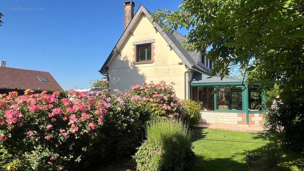 Maison à BOURGTHEROULDE-INFREVILLE