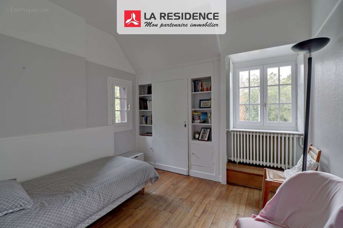 Maison à OINVILLE-SUR-MONTCIENT