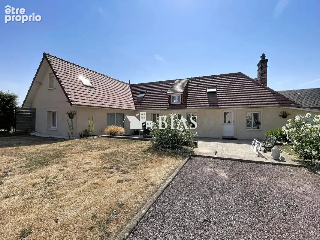 Maison à NASSANDRES