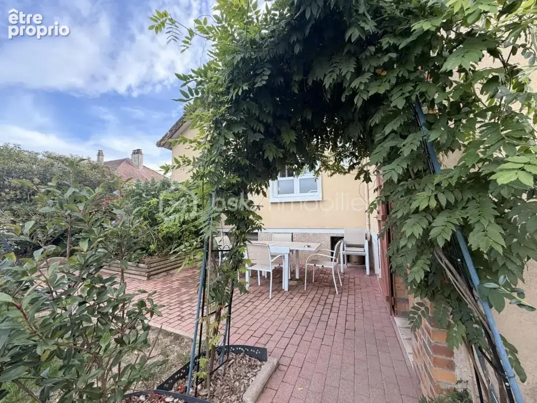 Maison familiale sur sous-sol complet - photo 11