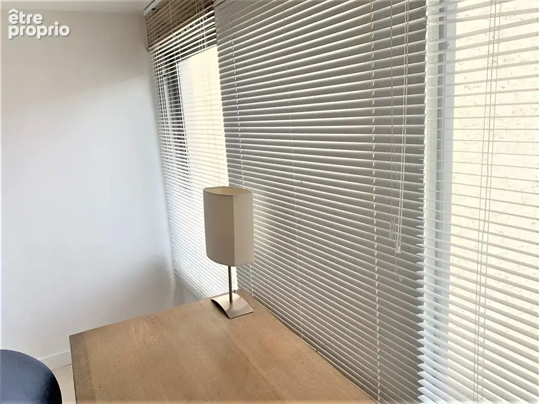 Appartement  4 pièce(s) 93m² + Cave +2 Parkings - photo 8
