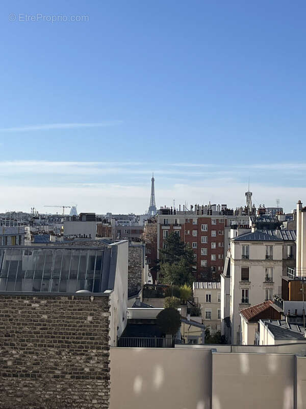 Appartement à PARIS-17E