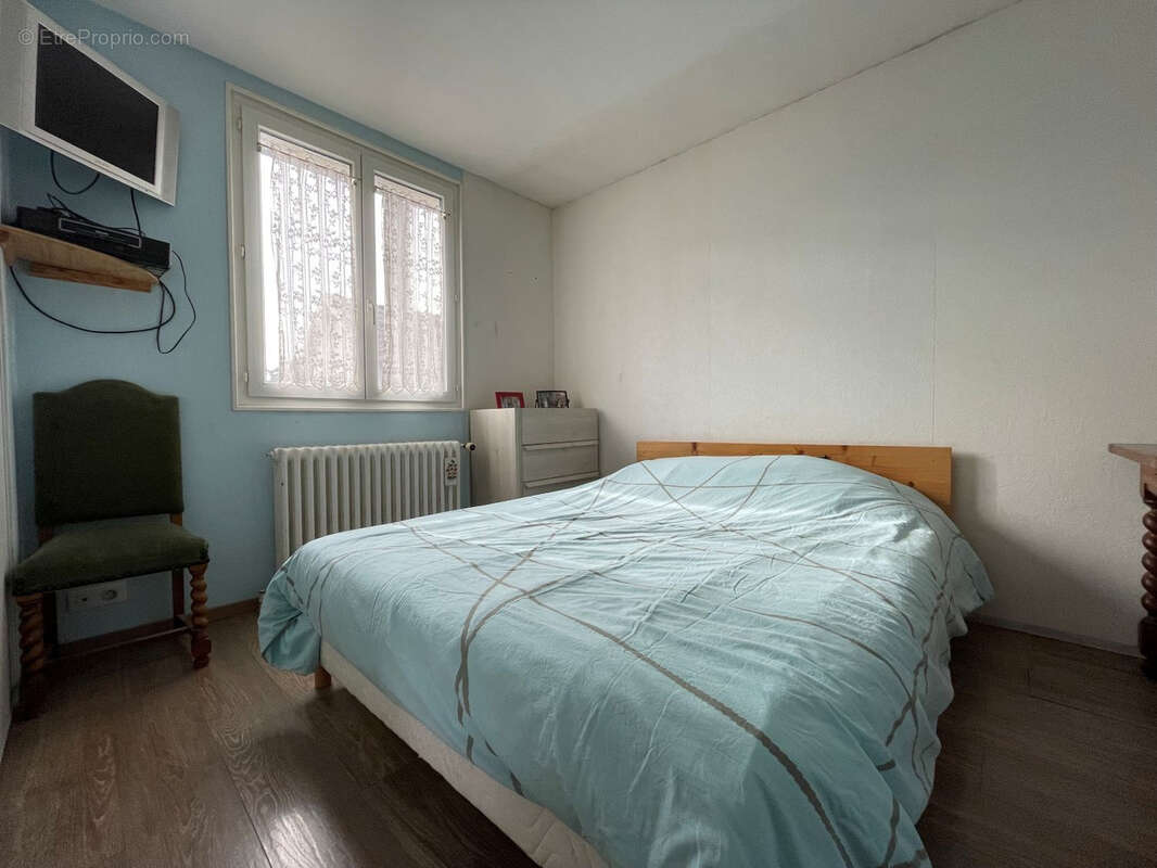 Maison à YDES