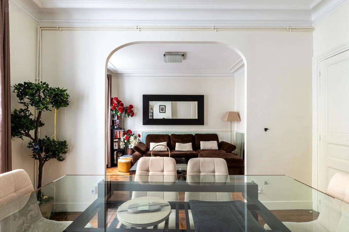 Appartement à PARIS-12E