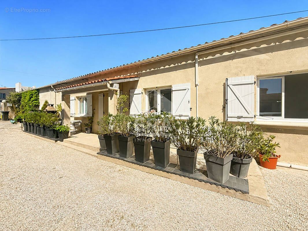 Maison à SAINT-VICTORET