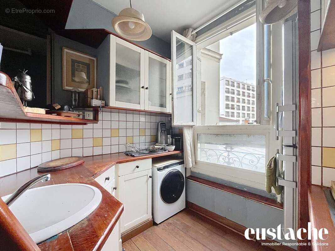 Appartement à PARIS-20E
