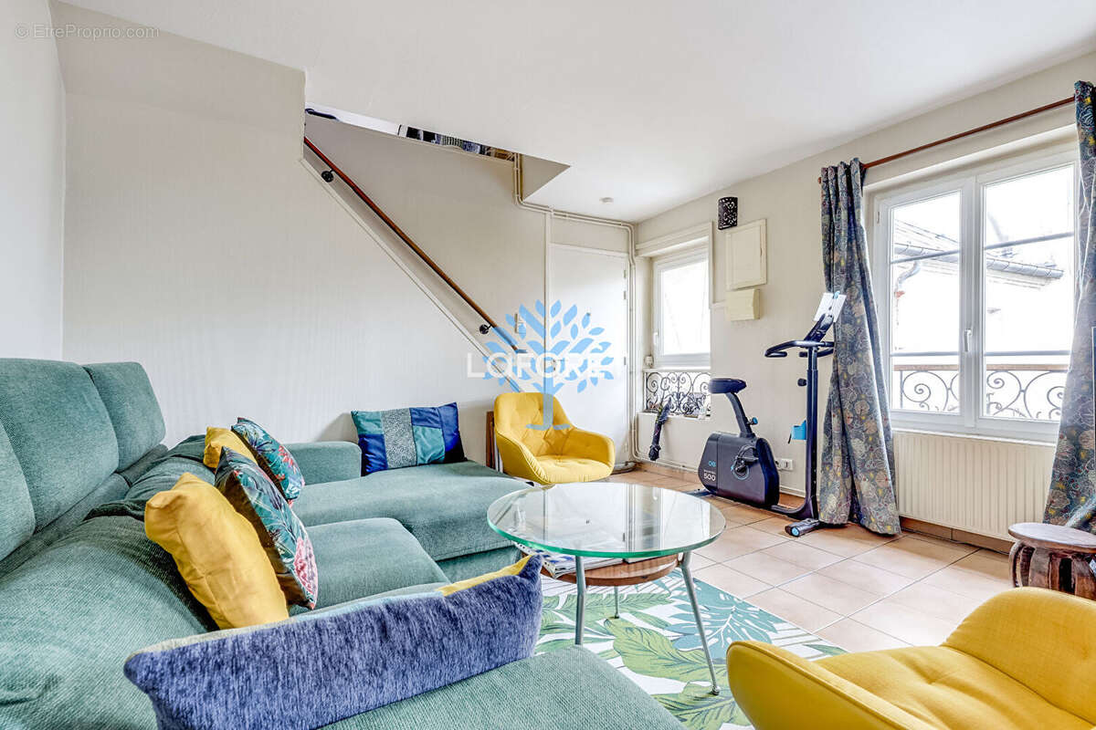 Appartement à PARIS-20E