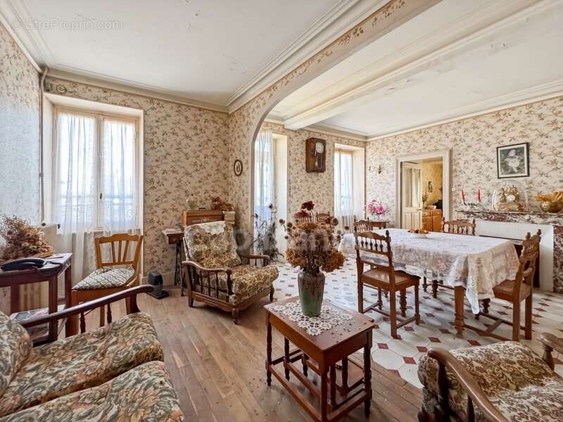 Maison à CHATILLON-EN-BAZOIS