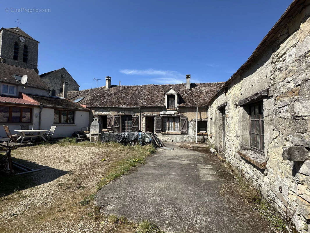 Maison à MORET-SUR-LOING