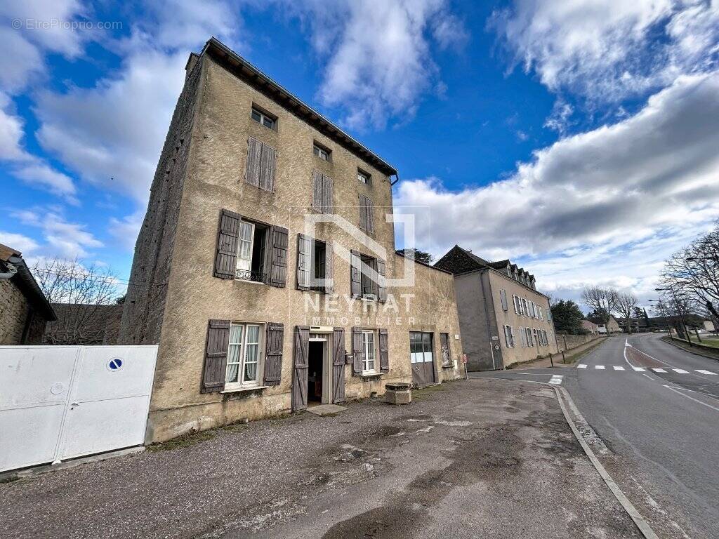 Maison à SENNECEY-LE-GRAND