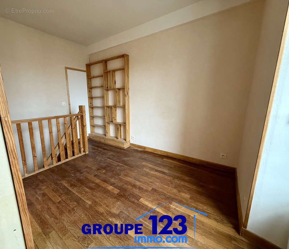 Maison à COURSON-LES-CARRIERES