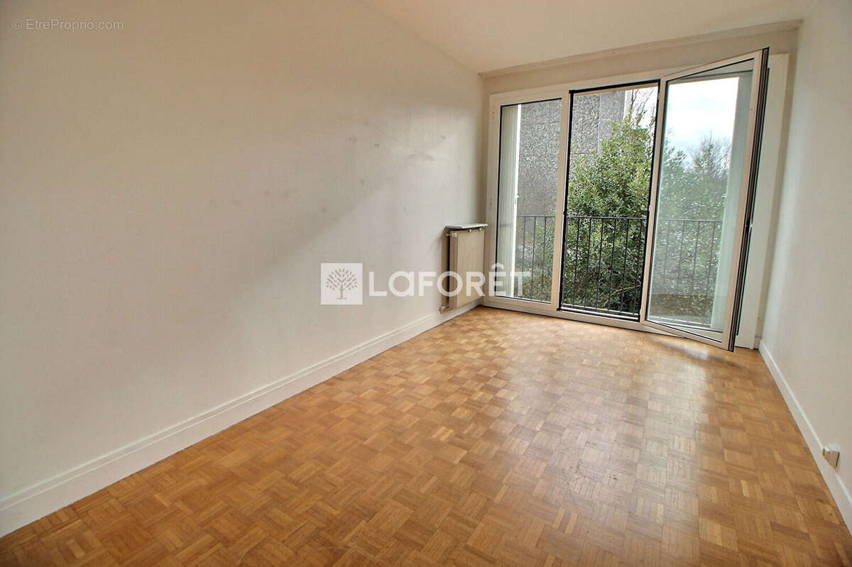 Appartement à SURESNES