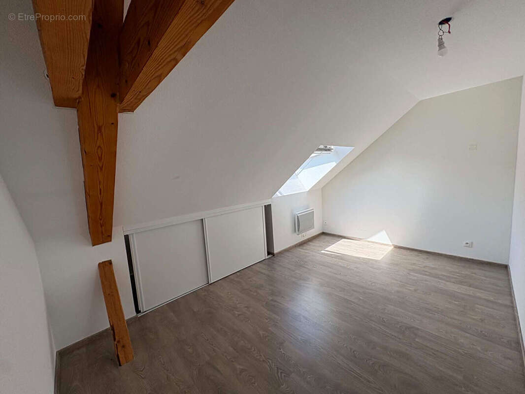 Appartement Glay 3 pièce(s) 56.12 m2 - photo 3