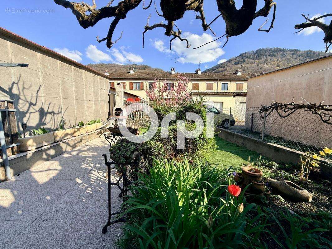 Appartement à VILLARD-BONNOT